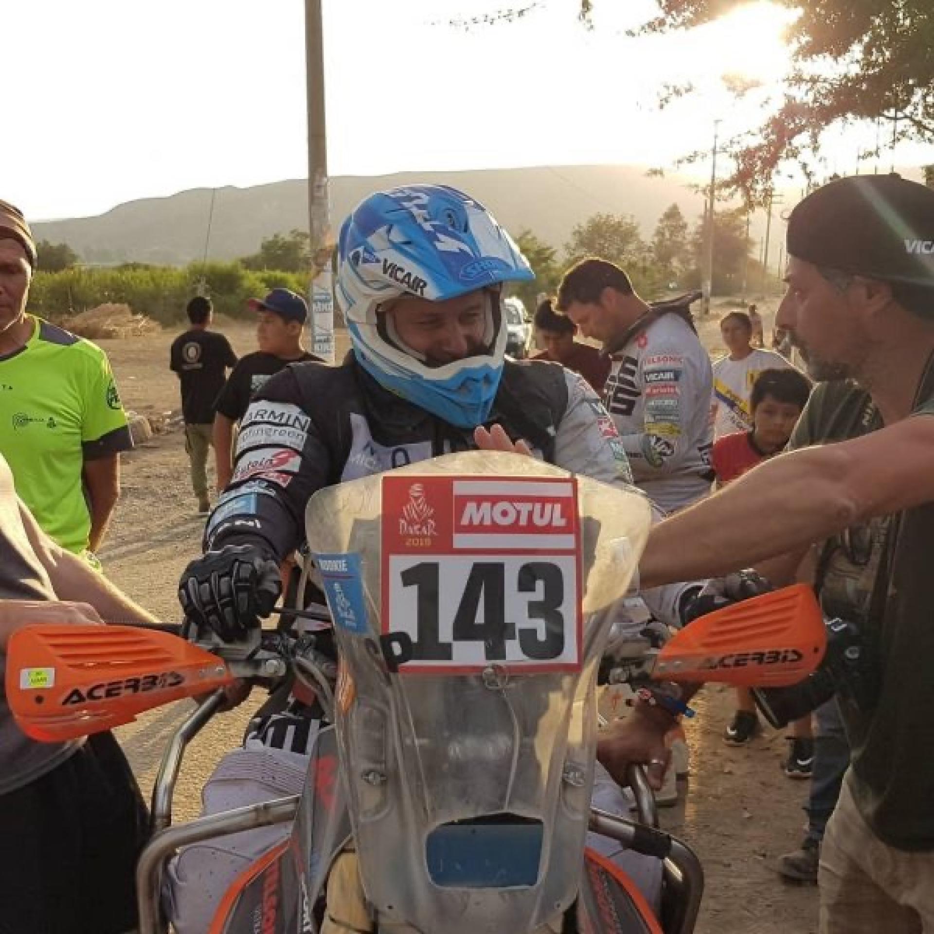 Nicola Dutto gefinisht in de eerste ronde van de Dakar Rally