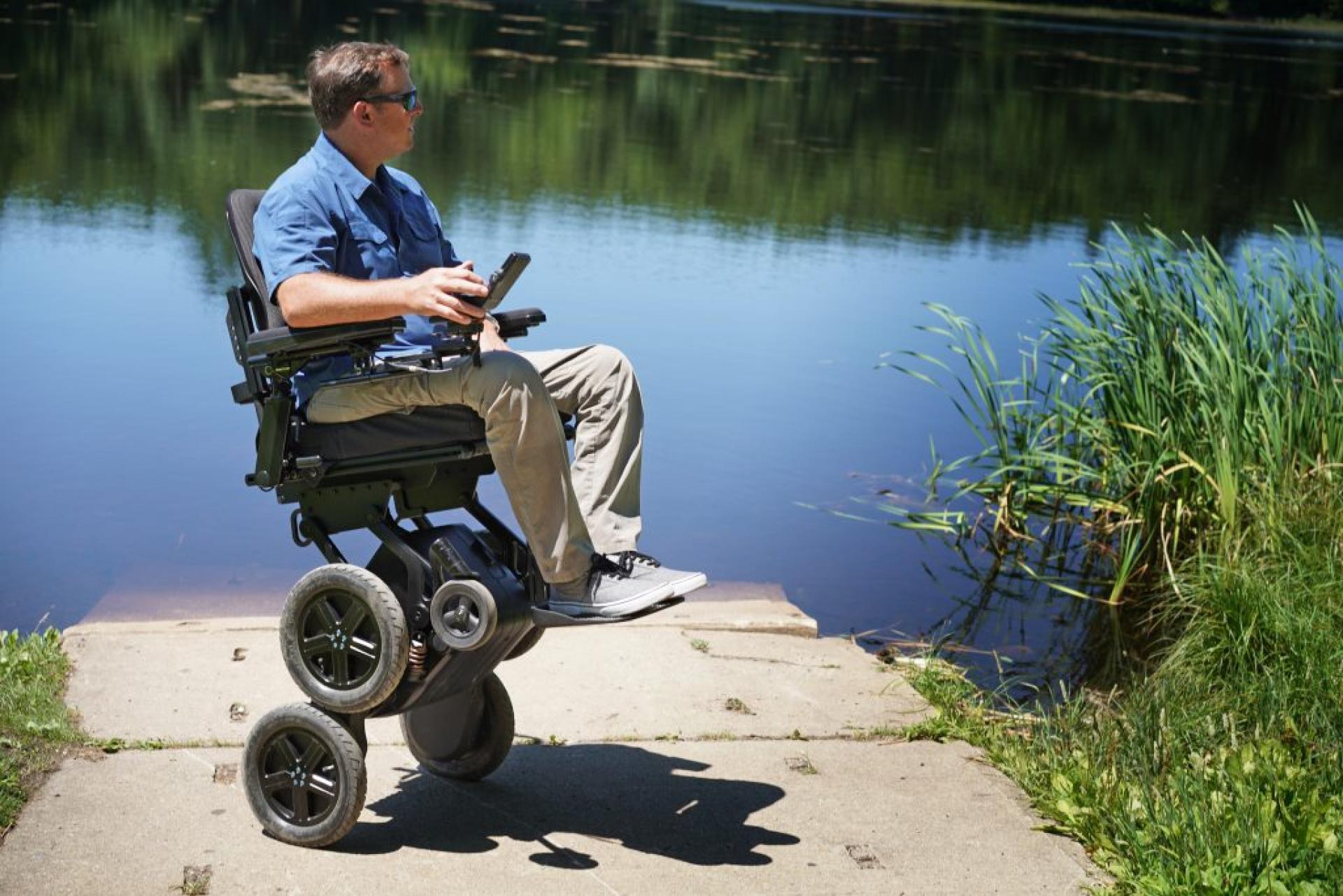 Elektrische balans rolstoel ibot van kerr QlChOBmV