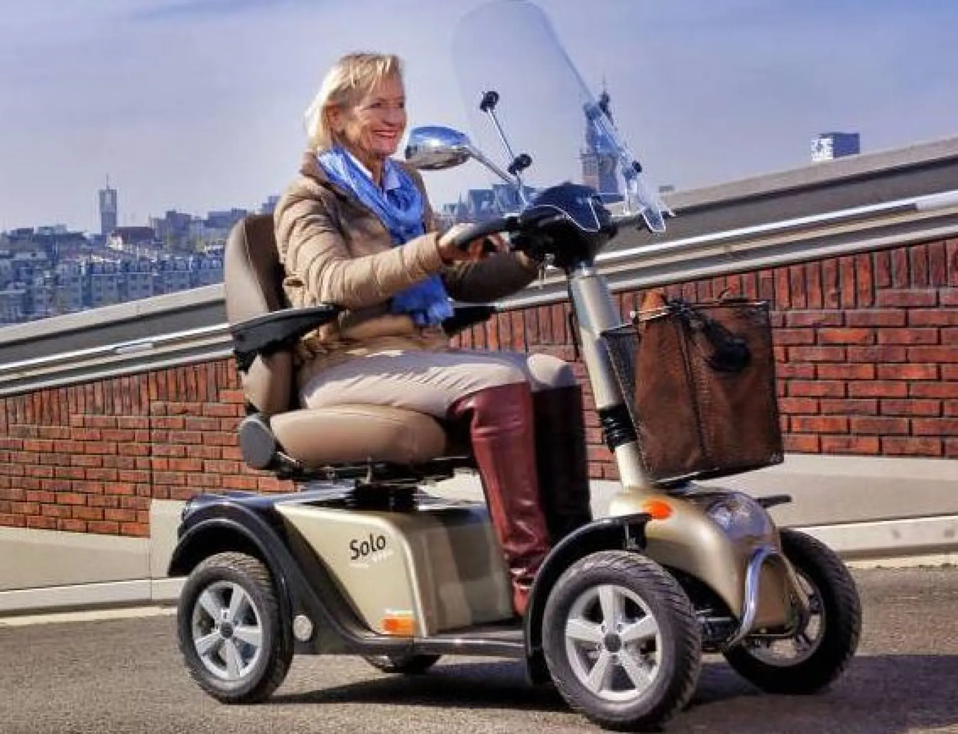 Scootmobiel Revatak Solo 3 (voorheen Revatak TS120)